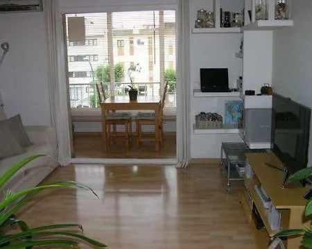 Centre * Эмпуриабрава